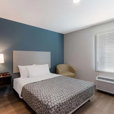 WoodSpring Suites Chandler Airport