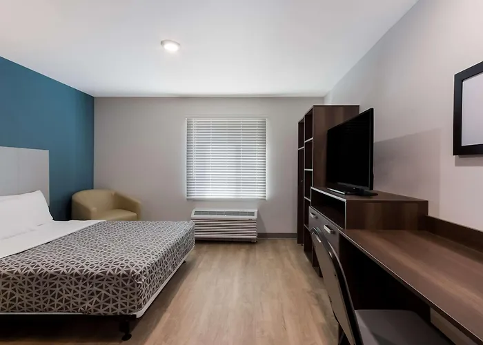 Woodspring Airport Hotel